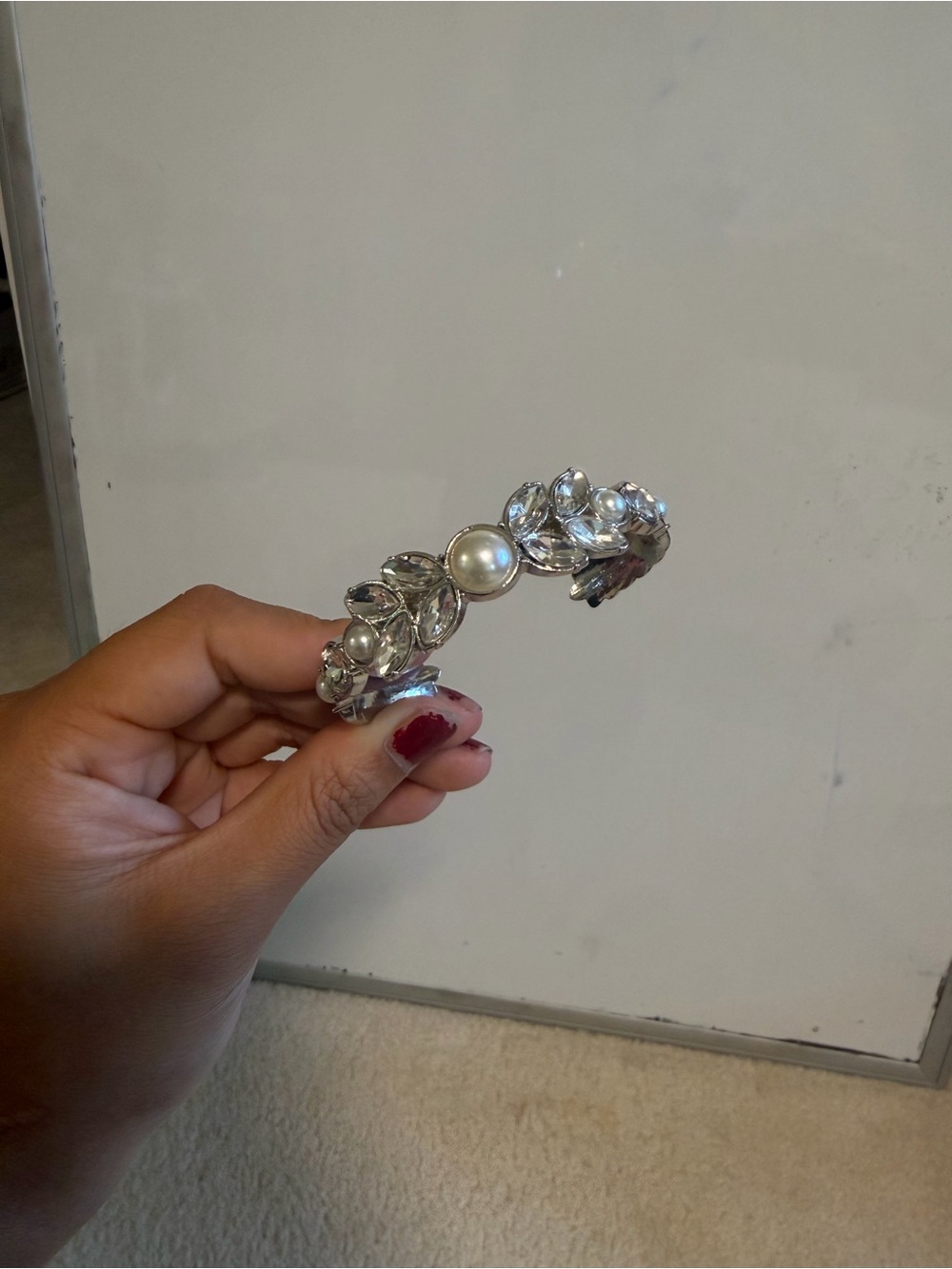 Silver Pearl & Crystal Floral Bracelet - Elegant Women’s Jewelry